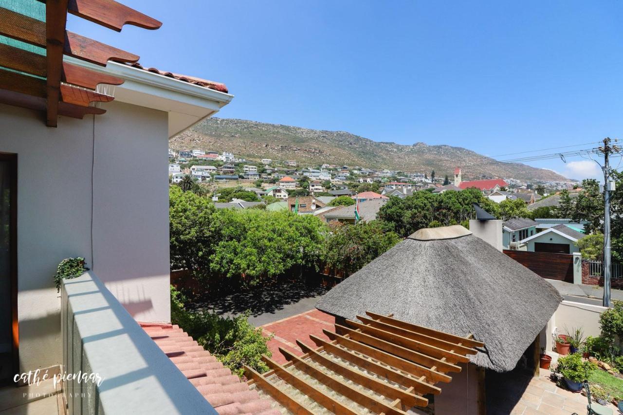 A Tuscan Villa Guest House Fish Hoek Esterno foto