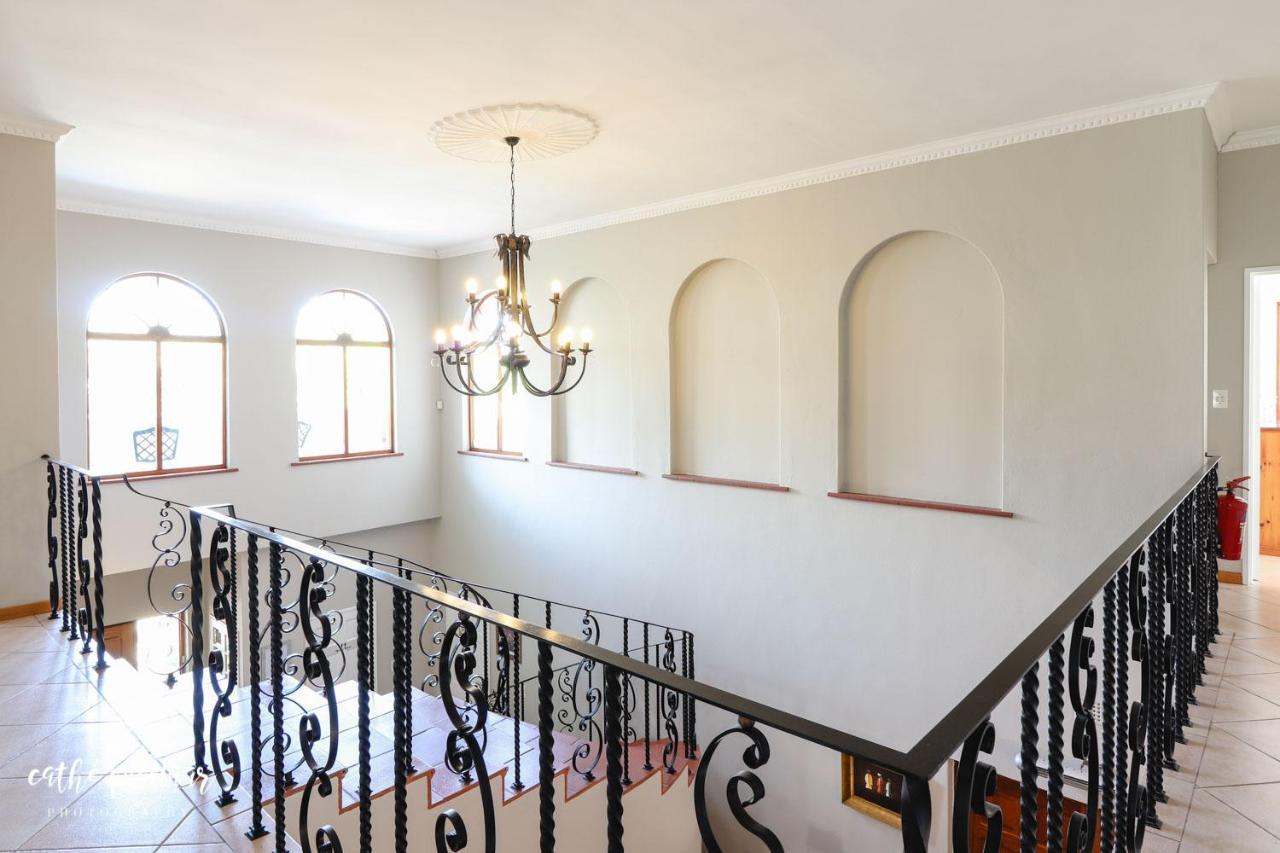 A Tuscan Villa Guest House Fish Hoek Esterno foto