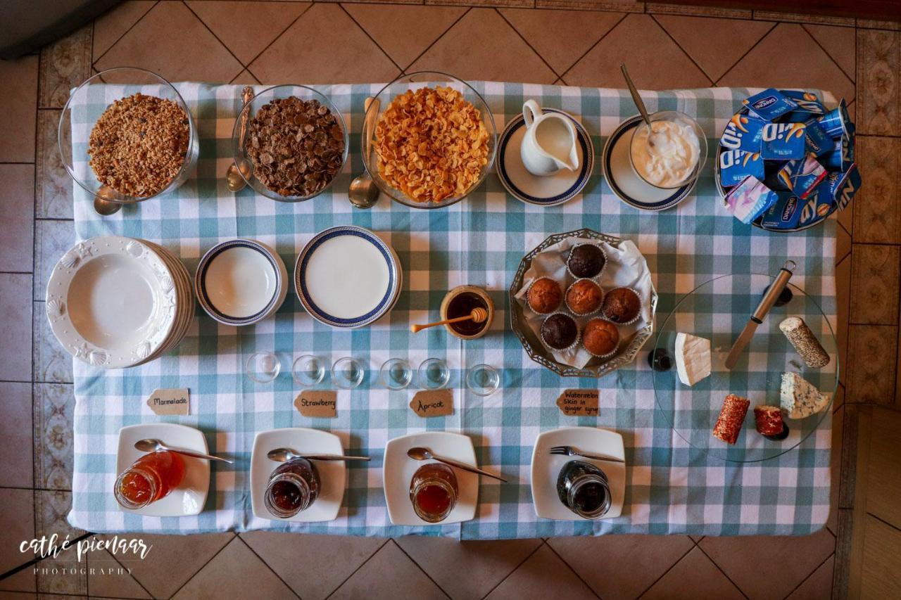 A Tuscan Villa Guest House Fish Hoek Esterno foto