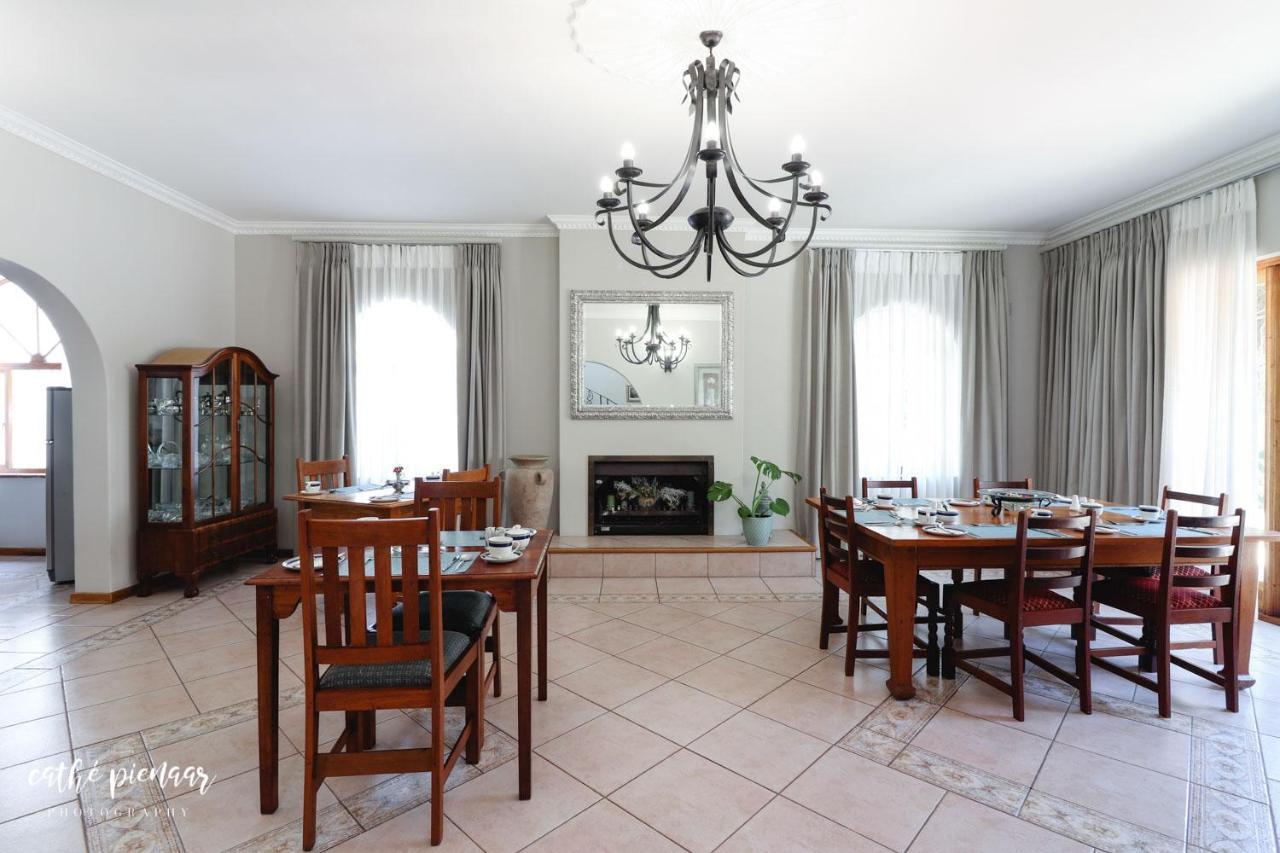 A Tuscan Villa Guest House Fish Hoek Esterno foto