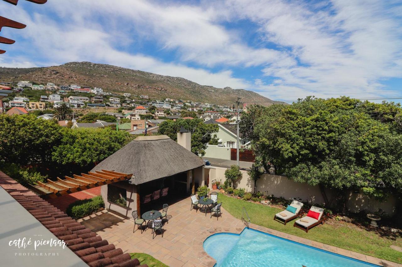 A Tuscan Villa Guest House Fish Hoek Esterno foto