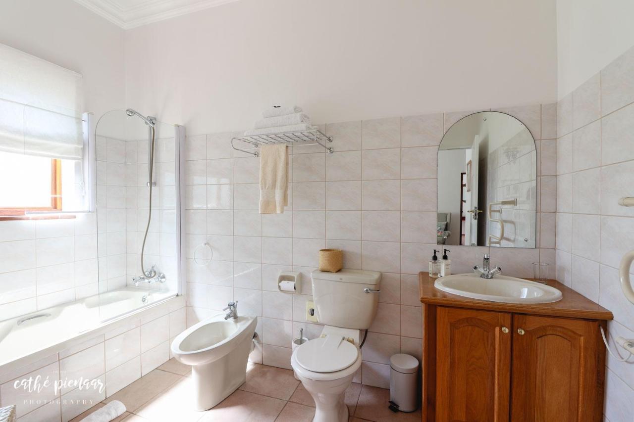 A Tuscan Villa Guest House Fish Hoek Esterno foto