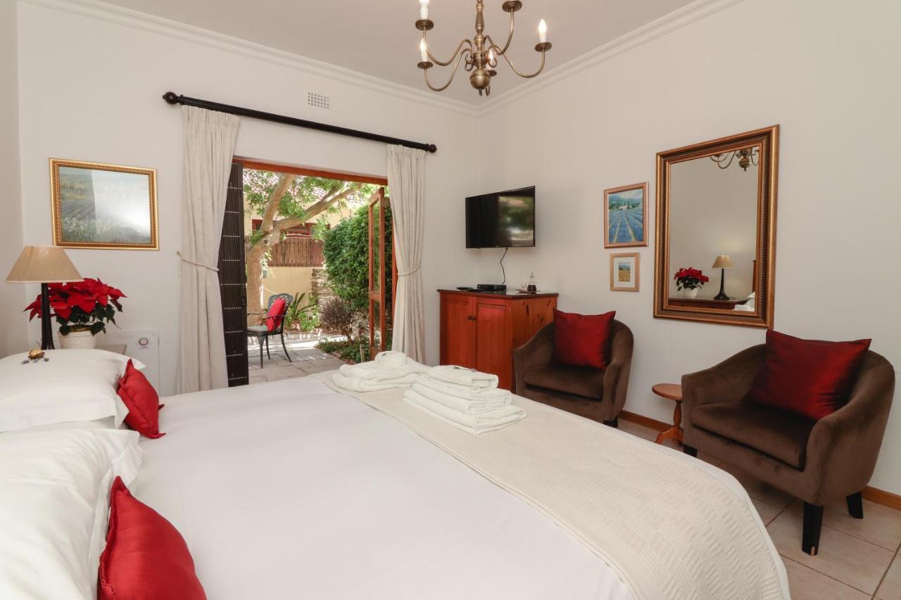 A Tuscan Villa Guest House Fish Hoek Esterno foto