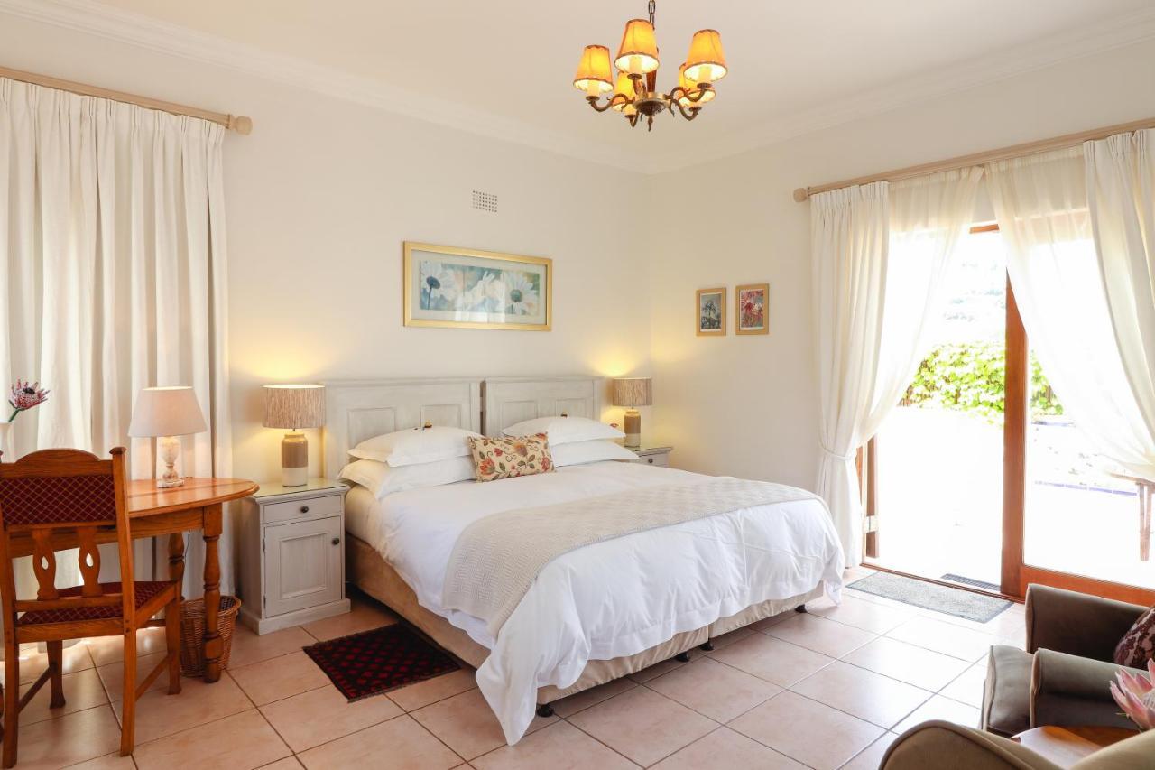 A Tuscan Villa Guest House Fish Hoek Esterno foto